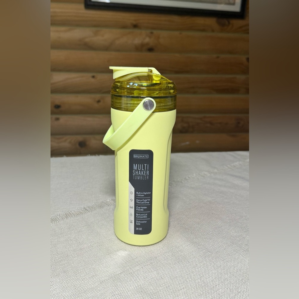 PRICKLY PEAR 26oz Brumate MULTI SHAKER TUMBLER